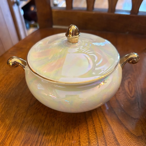 Vintage Nautilus Eggshell Iridescent Creamer & Sugar Set - Picture 11 of 11